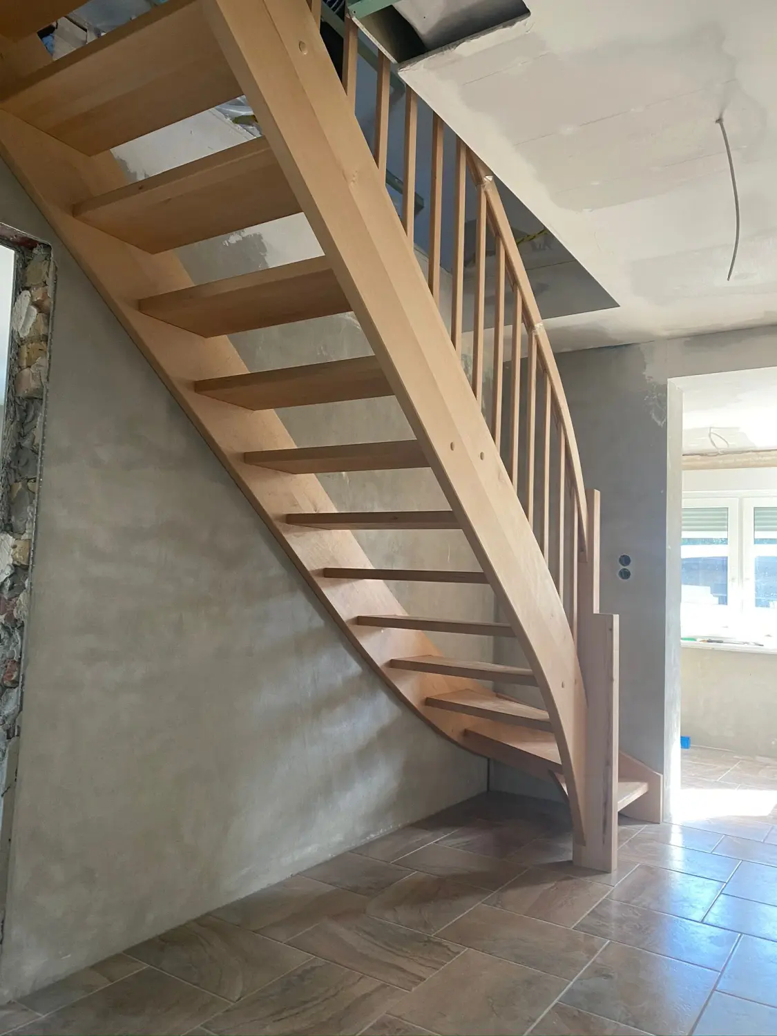 passgenaue Treppe von Holz Biele
