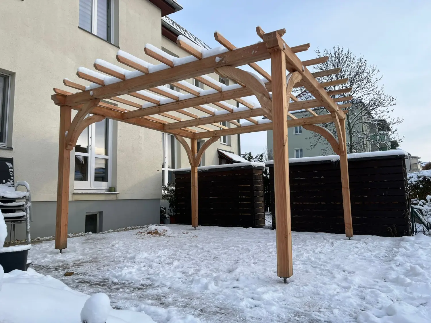 Hier verschiedene Terrassendächer von Holz Biele